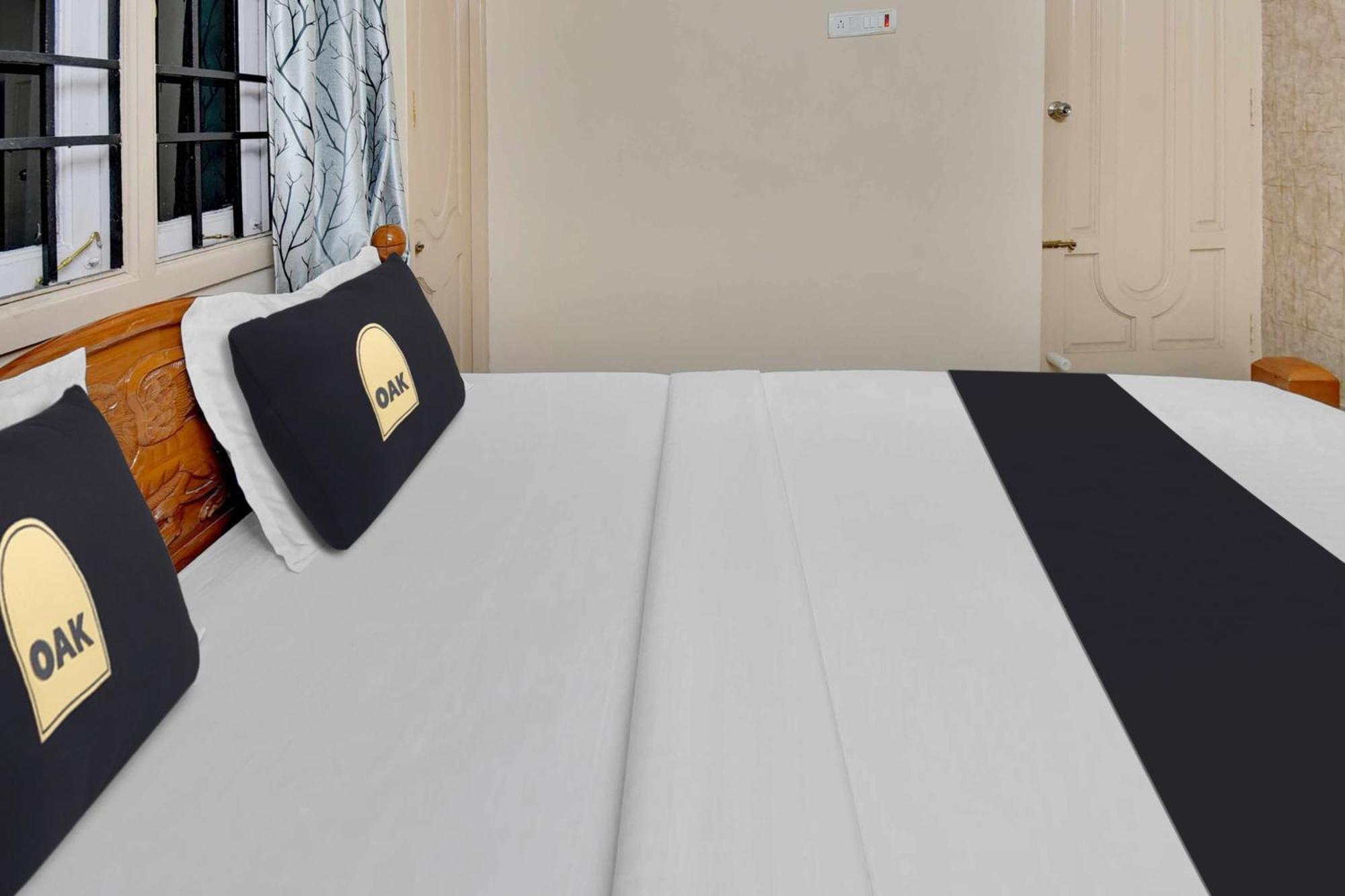Collectipn O Pradee Queen Resort Chennai Ngoại thất bức ảnh