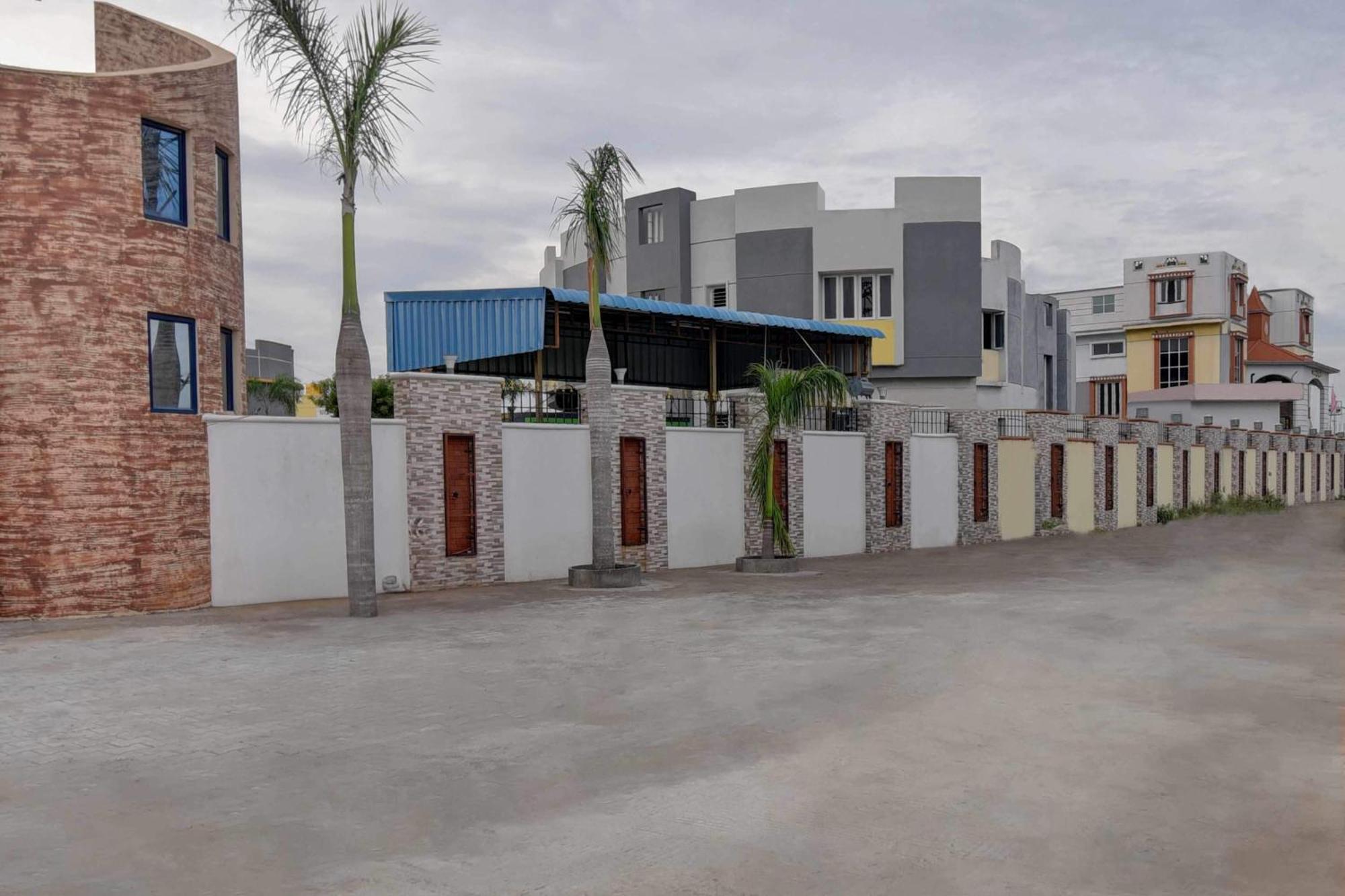 Collectipn O Pradee Queen Resort Chennai Ngoại thất bức ảnh